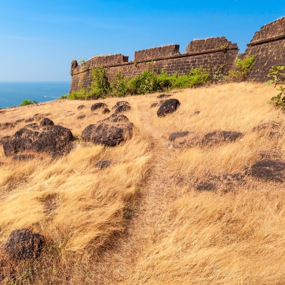 Rent the best Luxury Villas and Apartments in Anjuna, Goa.